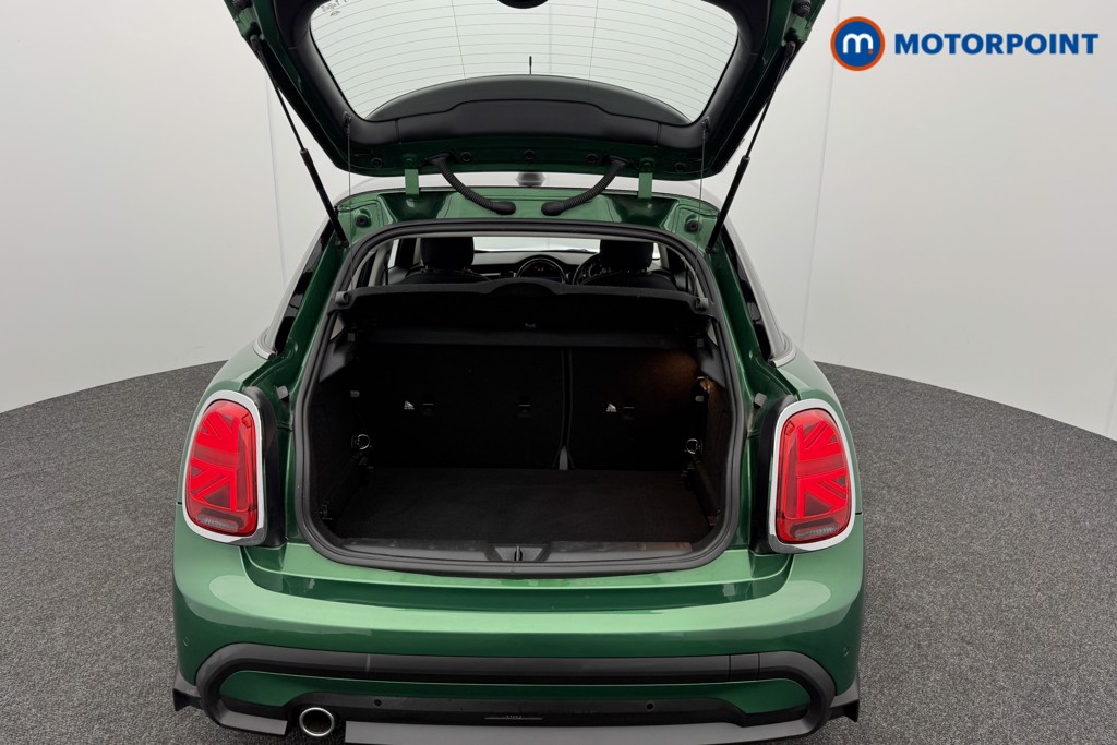 Mini Hatchback Cooper Classic Manual Petrol Hatchback - Stock Number (1580194) - 16th supplementary image