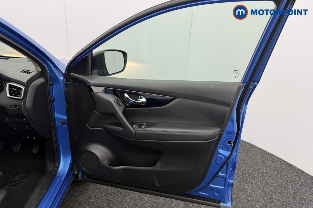 Nissan Qashqai Acenta Premium Manual Petrol SUV - Stock Number (1581532) - 14th supplementary image