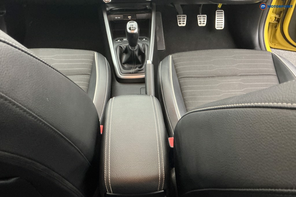 KIA Stonic Gt-Line S Manual Petrol SUV - Stock Number (1582556) - 11th supplementary image