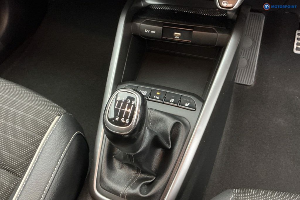 KIA Stonic Gt-Line S Manual Petrol SUV - Stock Number (1582556) - 15th supplementary image