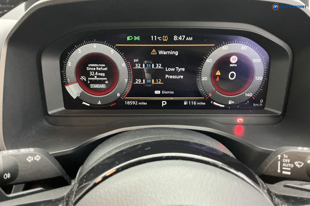 Nissan Qashqai N-Connecta Automatic Petrol SUV - Stock Number (1583095) - 9th supplementary image