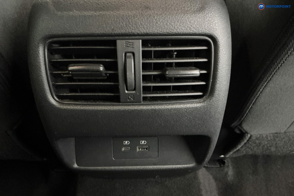 Nissan Qashqai N-Connecta Automatic Petrol SUV - Stock Number (1583095) - 10th supplementary image