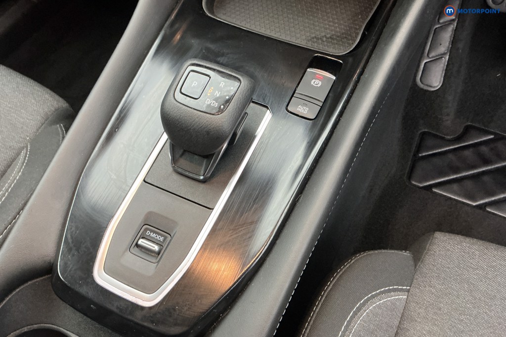 Nissan Qashqai N-Connecta Automatic Petrol SUV - Stock Number (1583095) - 15th supplementary image