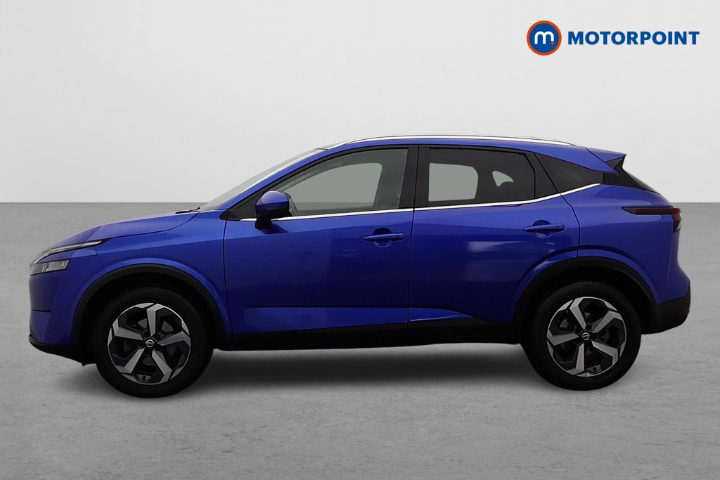 Nissan Qashqai N-Connecta Automatic Petrol SUV - Stock Number (1583095) - Passenger side