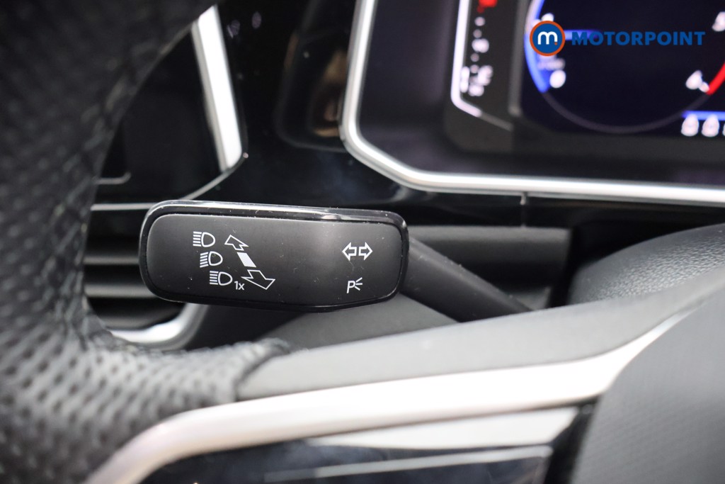 Volkswagen T-Roc R-Line Manual Diesel SUV - Stock Number (1583345) - 5th supplementary image