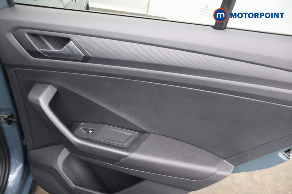 Volkswagen T-Roc R-Line Manual Diesel SUV - Stock Number (1583345) - 19th supplementary image