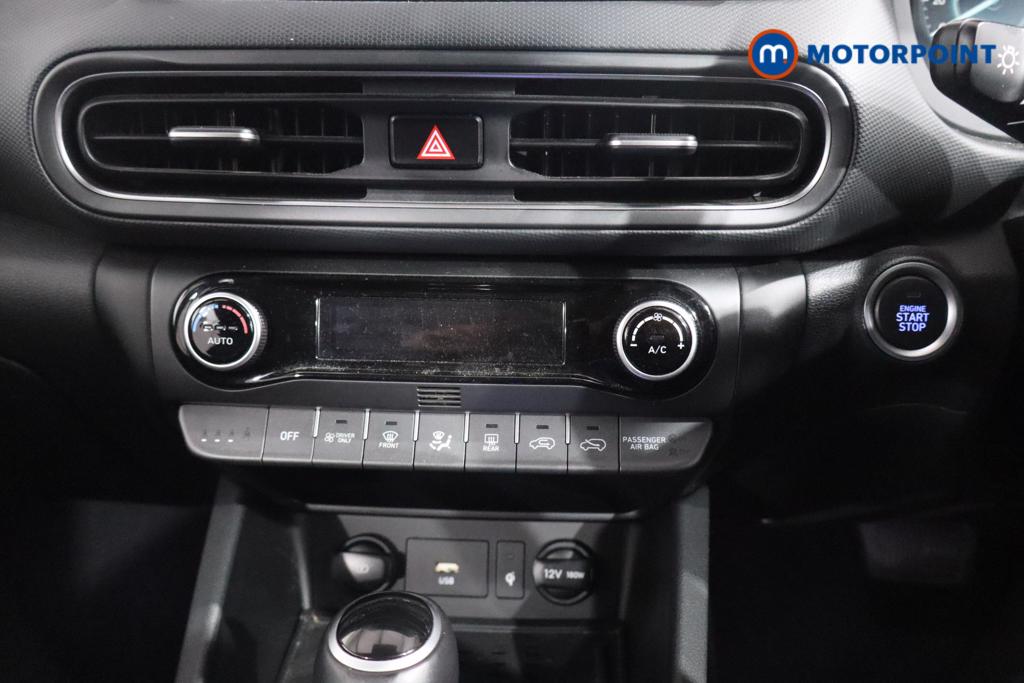 Hyundai Kona Premium Automatic Petrol-Electric Hybrid SUV - Stock Number (1583508) - 3rd supplementary image