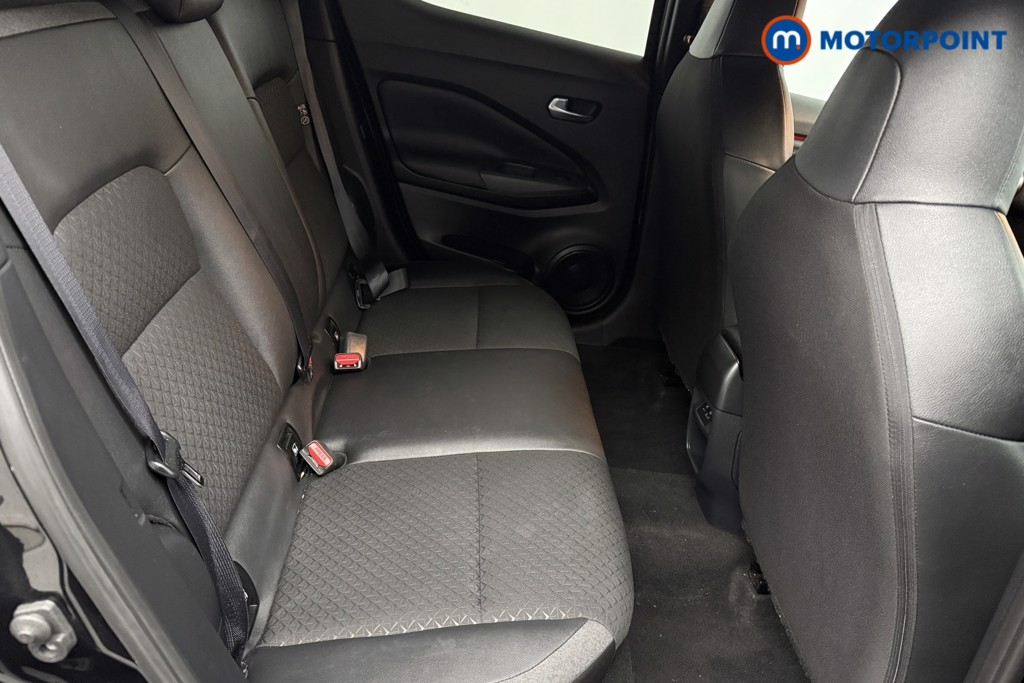 Nissan Juke N-Connecta Automatic Petrol SUV - Stock Number (1584032) - 21st supplementary image