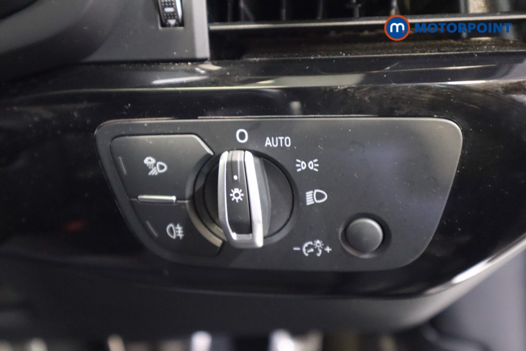 Audi A4 Black Edition Automatic Petrol Estate - Stock Number (1584154) - 11th supplementary image
