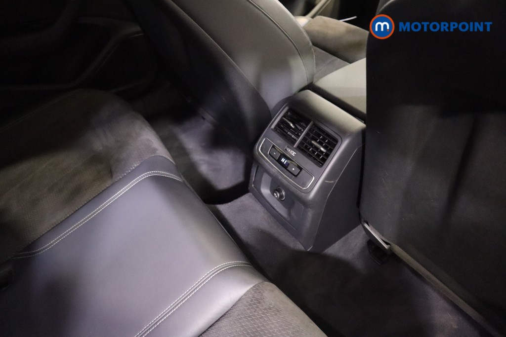 Audi A4 Black Edition Automatic Petrol Estate - Stock Number (1584154) - 18th supplementary image