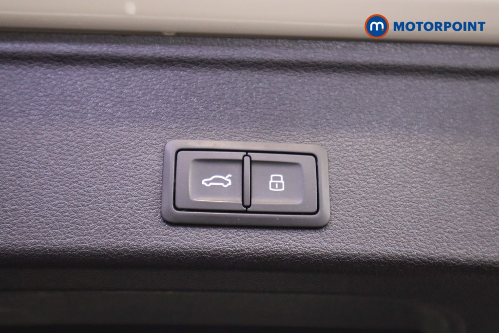 Audi A4 Black Edition Automatic Petrol Estate - Stock Number (1584154) - 20th supplementary image