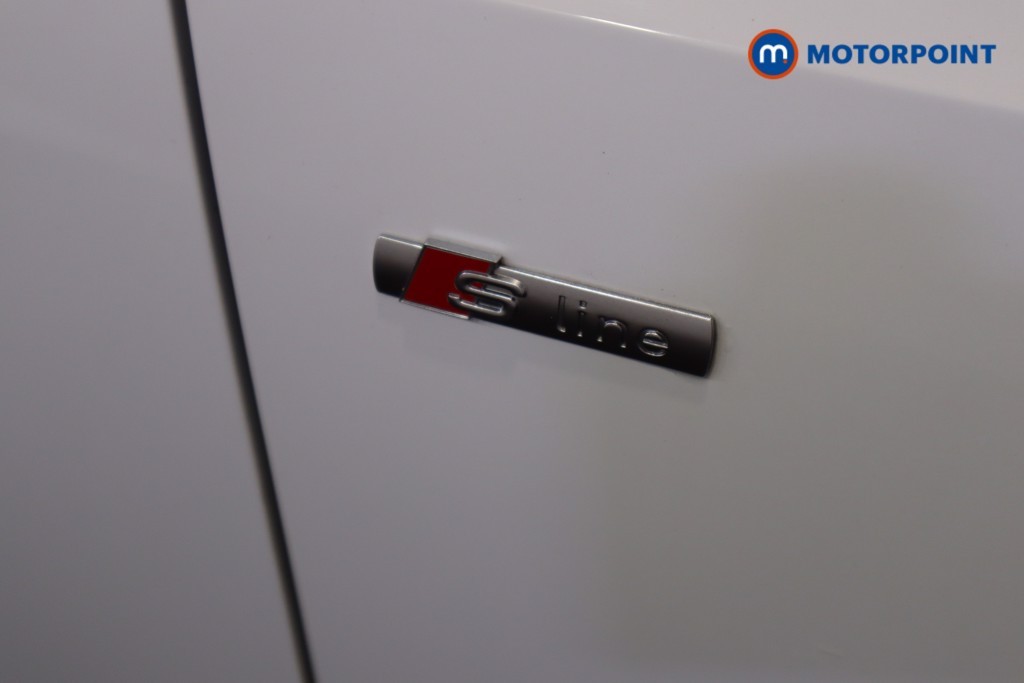 Audi A4 Black Edition Automatic Petrol Estate - Stock Number (1584154) - 26th supplementary image