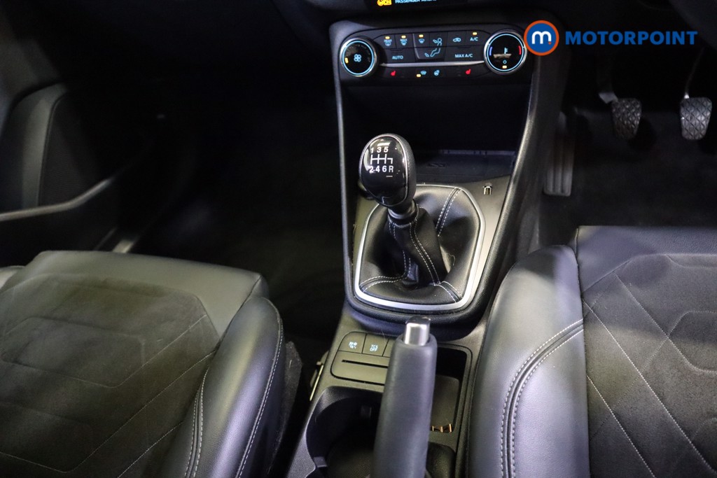 Ford Fiesta Titanium Vignale Manual Petrol Hatchback - Stock Number (1584167) - 7th supplementary image
