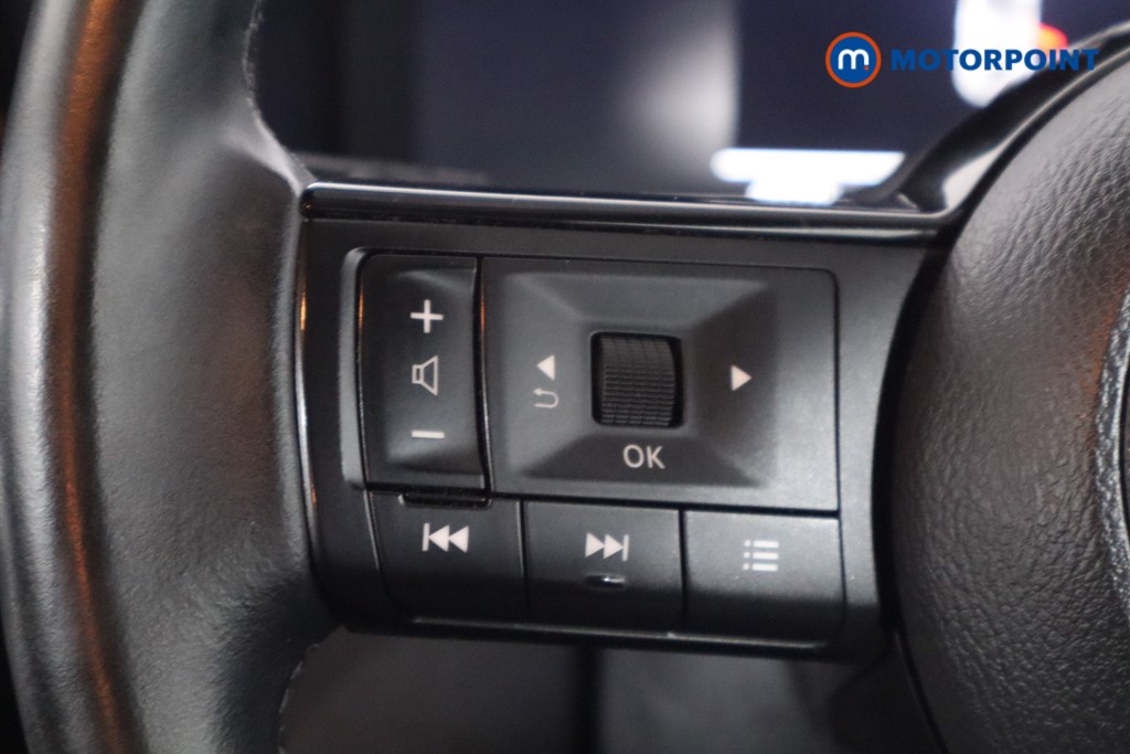 Nissan Qashqai N-Connecta Manual Petrol SUV - Stock Number (1584277) - 7th supplementary image