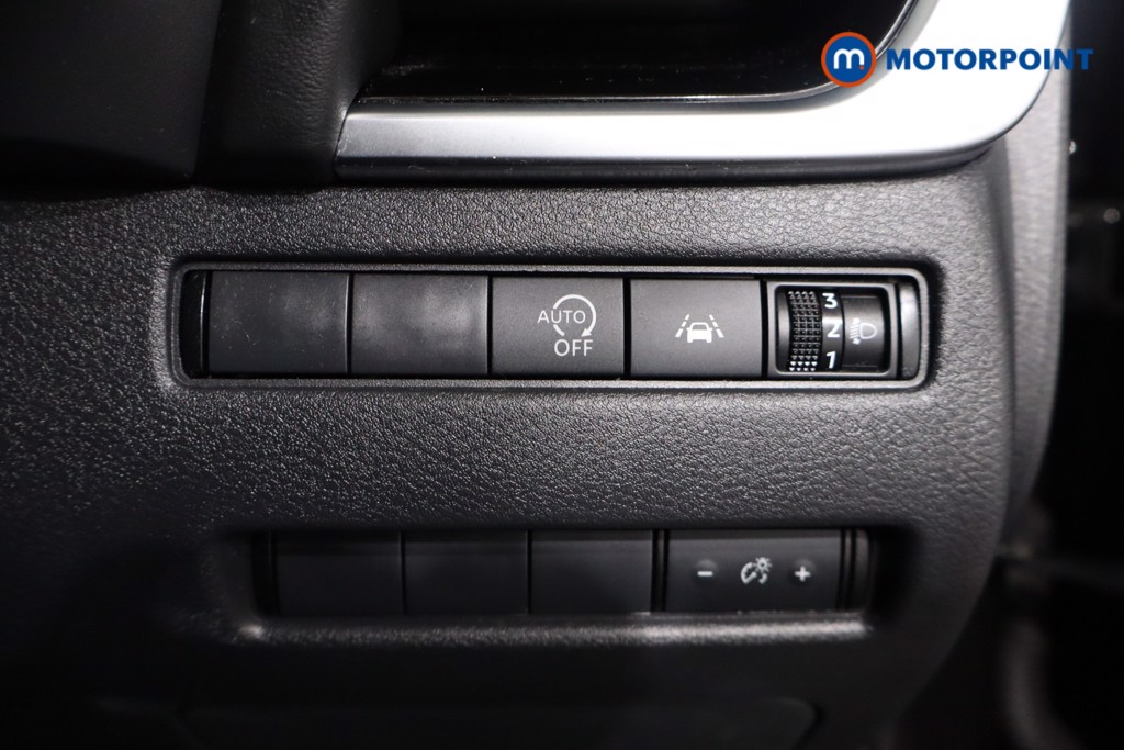 Nissan Qashqai N-Connecta Manual Petrol SUV - Stock Number (1584277) - 20th supplementary image