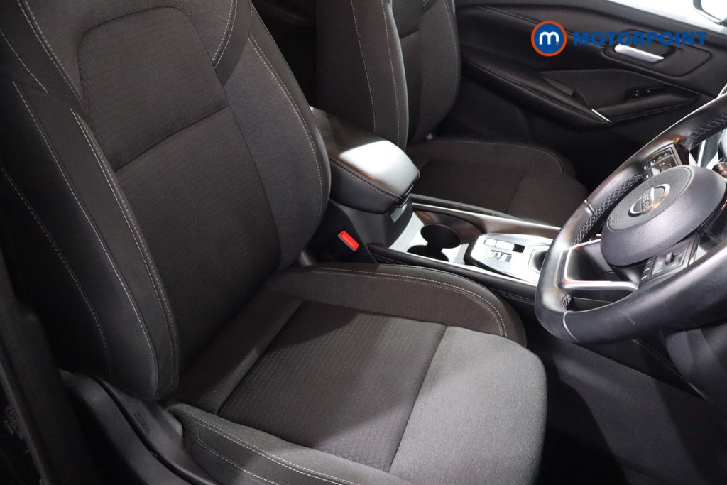 Nissan Qashqai N-Connecta Manual Petrol SUV - Stock Number (1584277) - 23rd supplementary image