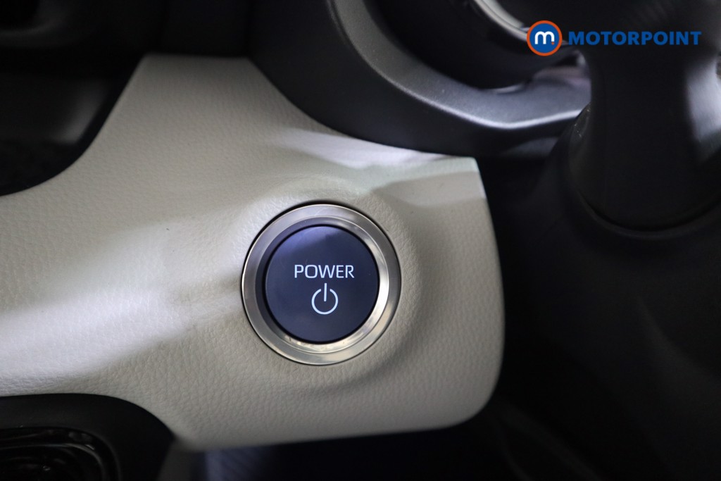 Toyota Yaris Excel Automatic Petrol-Electric Hybrid Hatchback - Stock Number (1584419) - 7th supplementary image