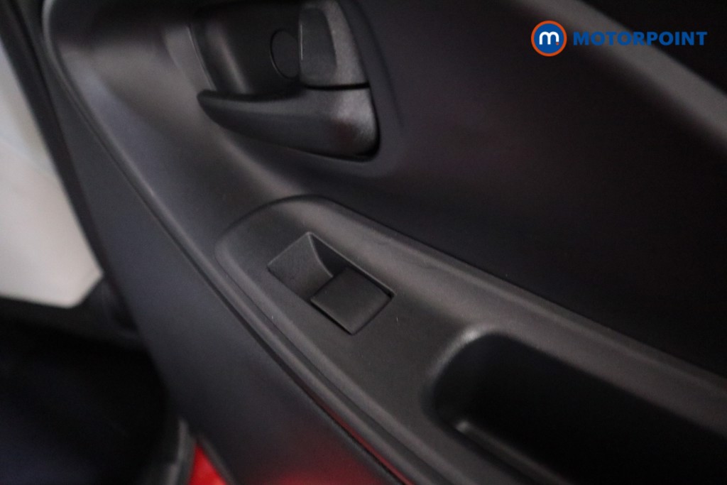 Toyota Yaris Excel Automatic Petrol-Electric Hybrid Hatchback - Stock Number (1584419) - 17th supplementary image