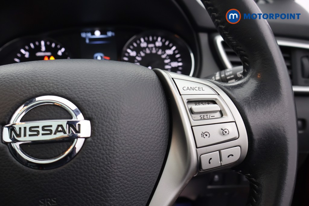 Nissan Qashqai N-Vision Manual Diesel SUV - Stock Number (1584688) - 3rd supplementary image