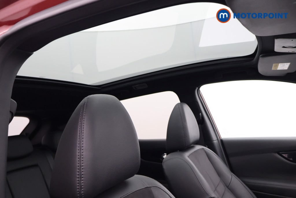 Nissan Qashqai N-Vision Manual Diesel SUV - Stock Number (1584688) - 18th supplementary image