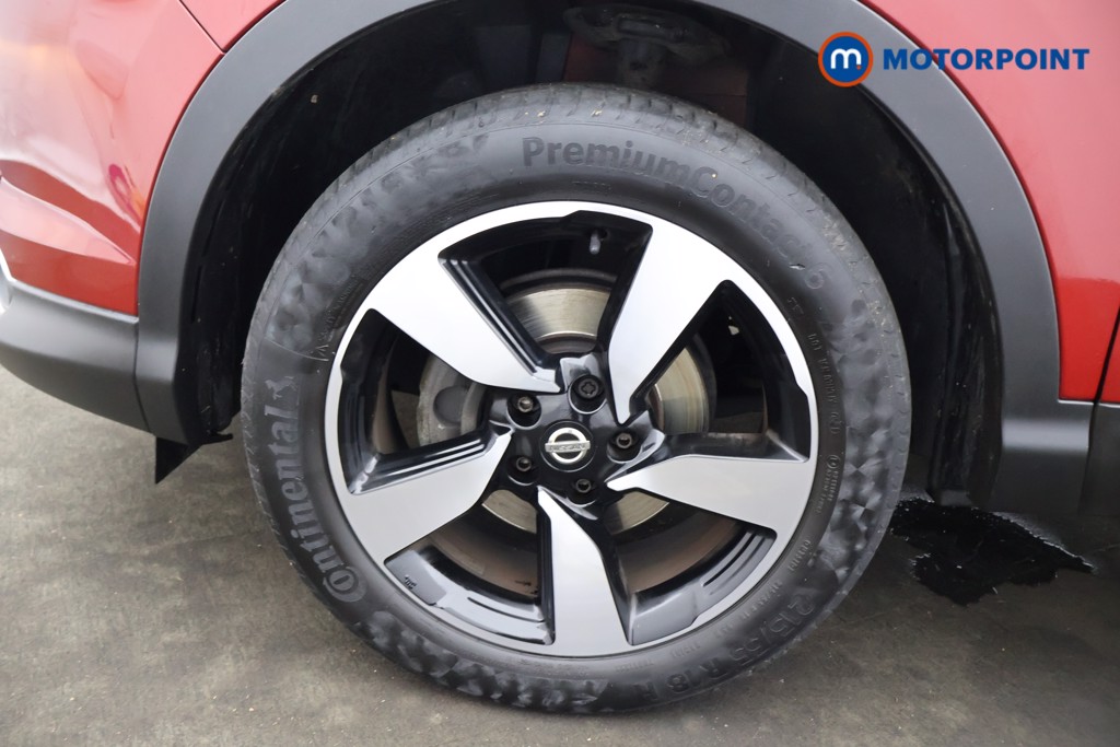 Nissan Qashqai N-Vision Manual Diesel SUV - Stock Number (1584688) - 32nd supplementary image