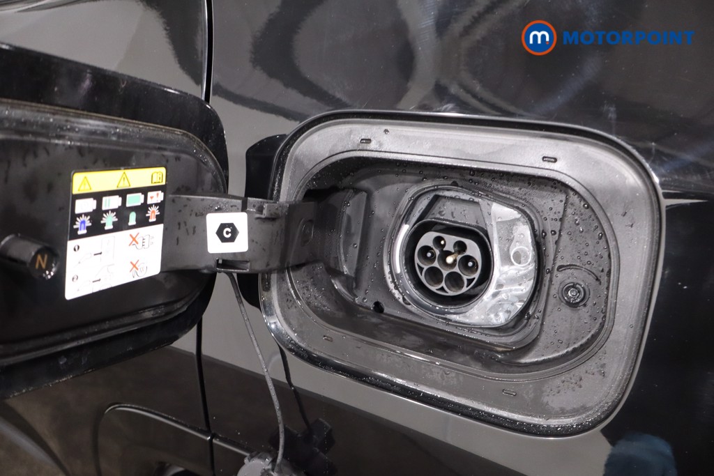 Jeep Compass S Model Automatic Petrol Plug-In Hybrid SUV - Stock Number (1584900) - 32nd supplementary image