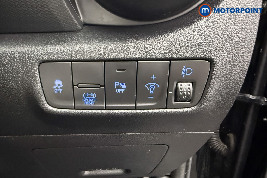 Hyundai Kona Se Connect Automatic Petrol-Electric Hybrid SUV - Stock Number (1584942) - 11th supplementary image