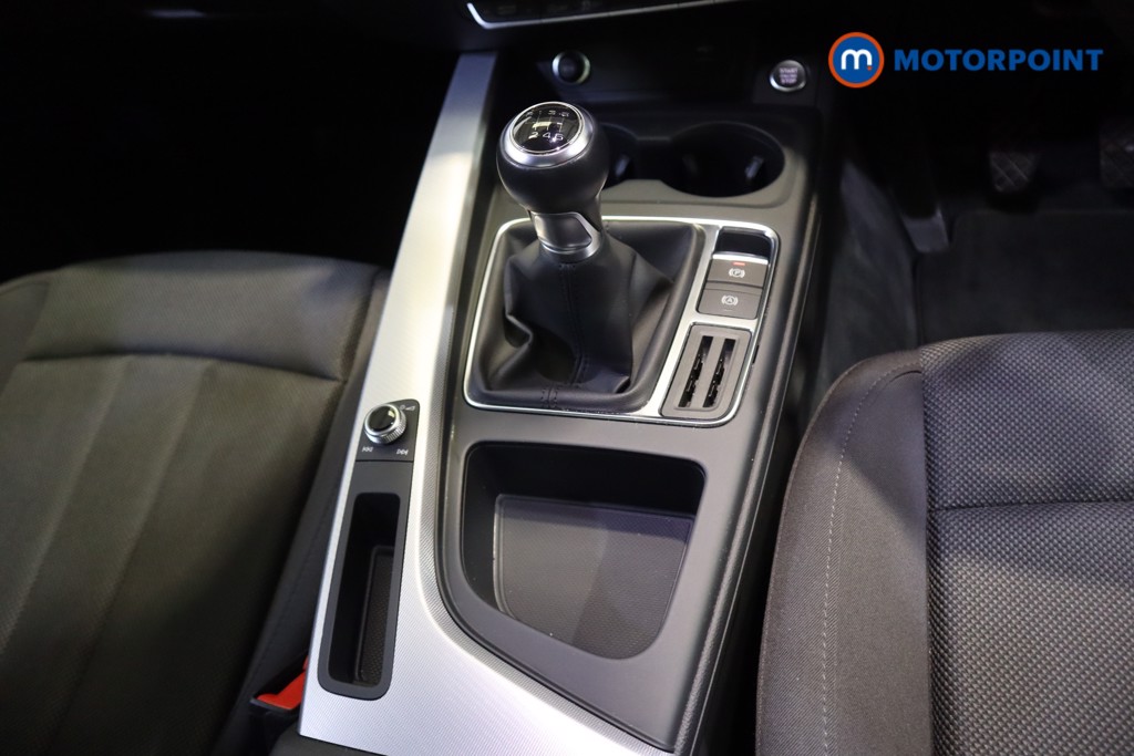 Audi A4 Technik Manual Petrol Saloon - Stock Number (1585220) - 6th supplementary image