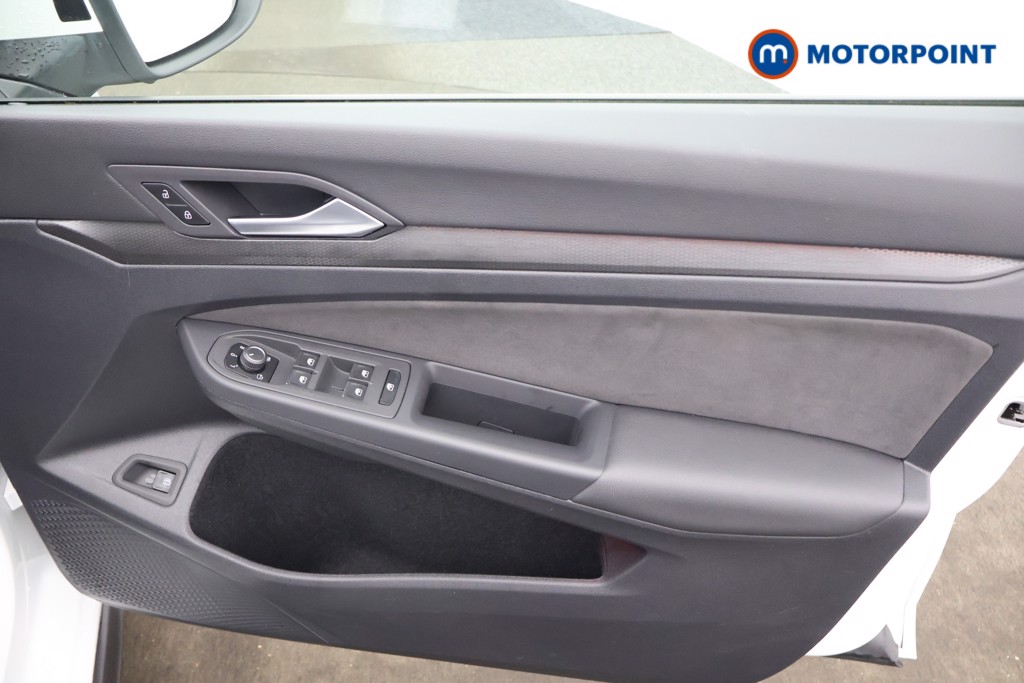 Volkswagen Golf GTE Automatic Petrol Plug-In Hybrid Hatchback - Stock Number (1585899) - 14th supplementary image