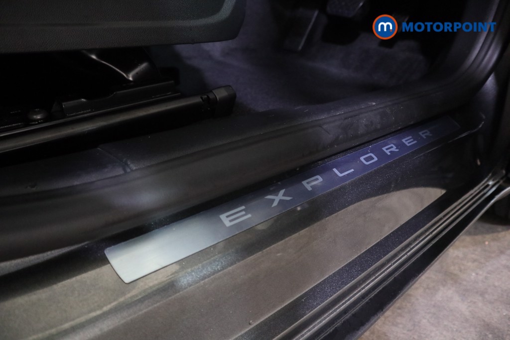 Ford Explorer Premium Automatic Electric SUV - Stock Number (1586070) - 13th supplementary image