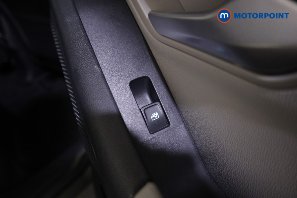 Ford Explorer Premium Automatic Electric SUV - Stock Number (1586070) - 17th supplementary image
