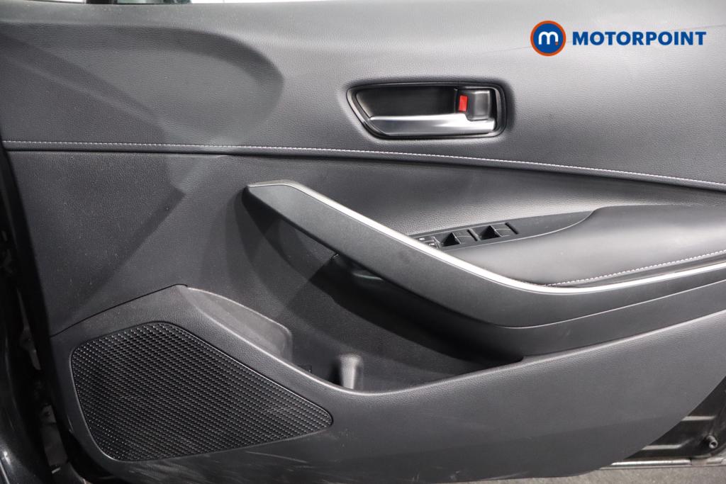 Toyota Corolla Design Automatic Petrol-Electric Hybrid Estate - Stock Number (1586404) - 9th supplementary image