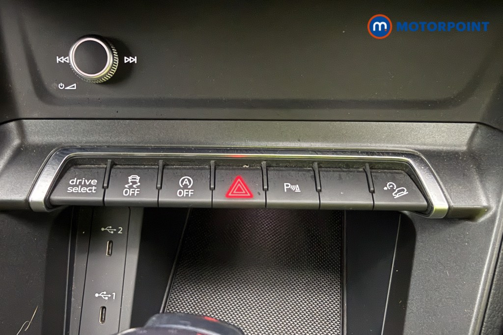 Audi Q3 S Line Automatic Petrol SUV - Stock Number (1586755) - 37th supplementary image