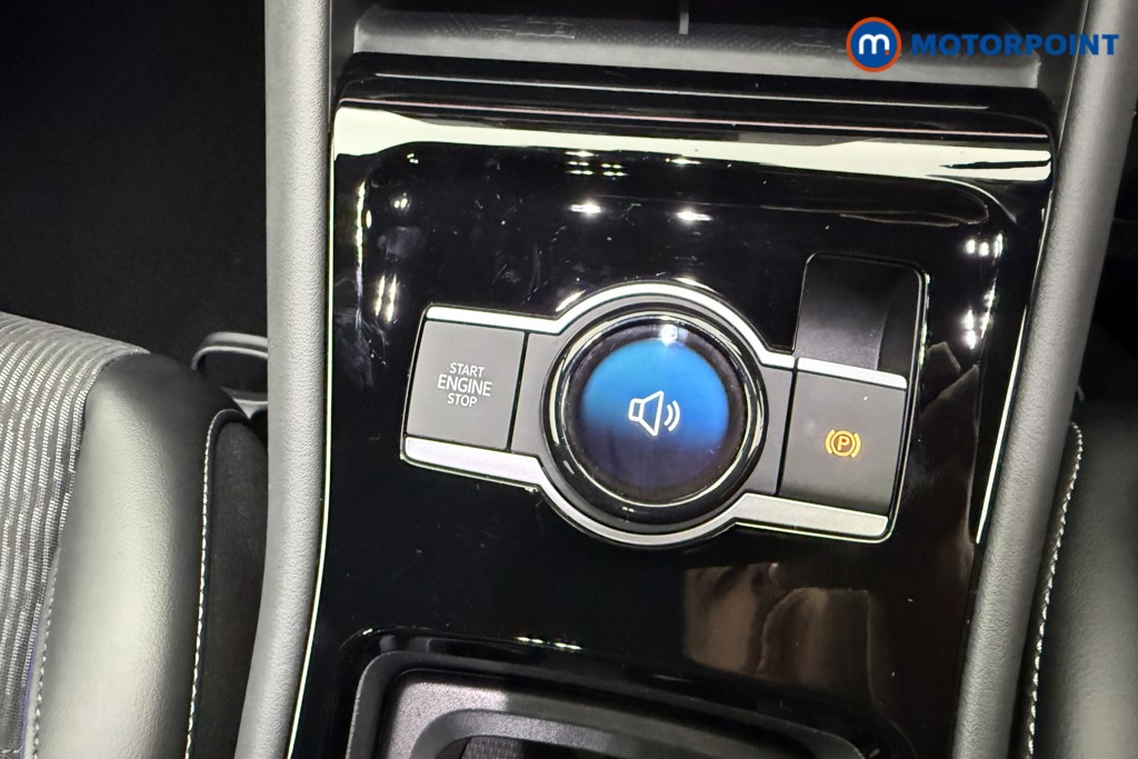 Volkswagen Tiguan R-Line Automatic Diesel SUV - Stock Number (1586921) - 9th supplementary image