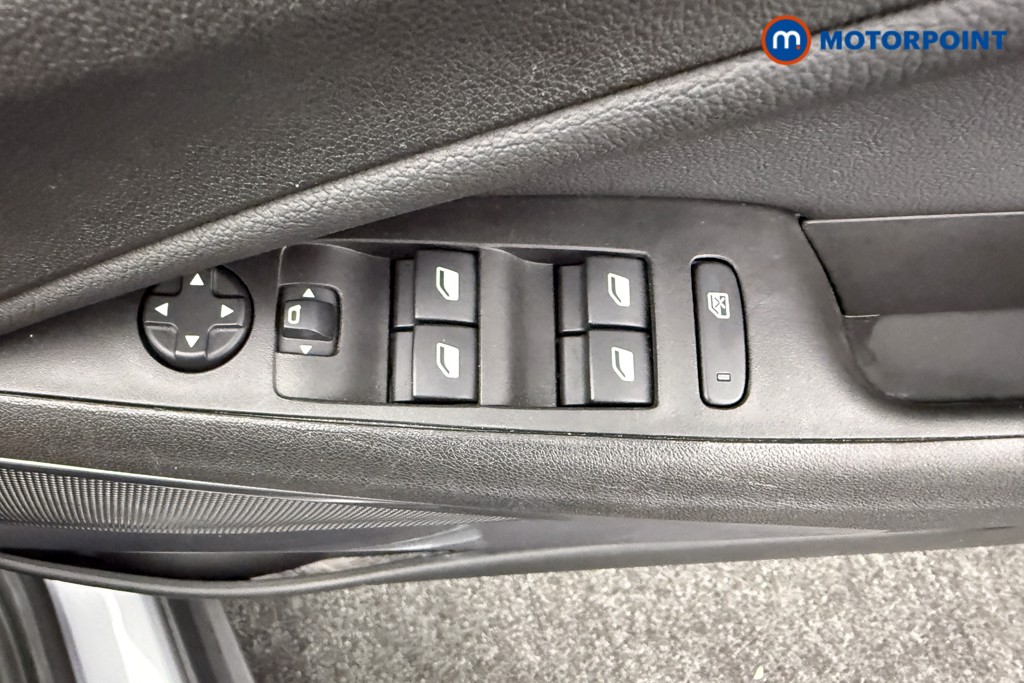 Vauxhall Crossland Elite Edition Manual Diesel SUV - Stock Number (1586969) - 14th supplementary image