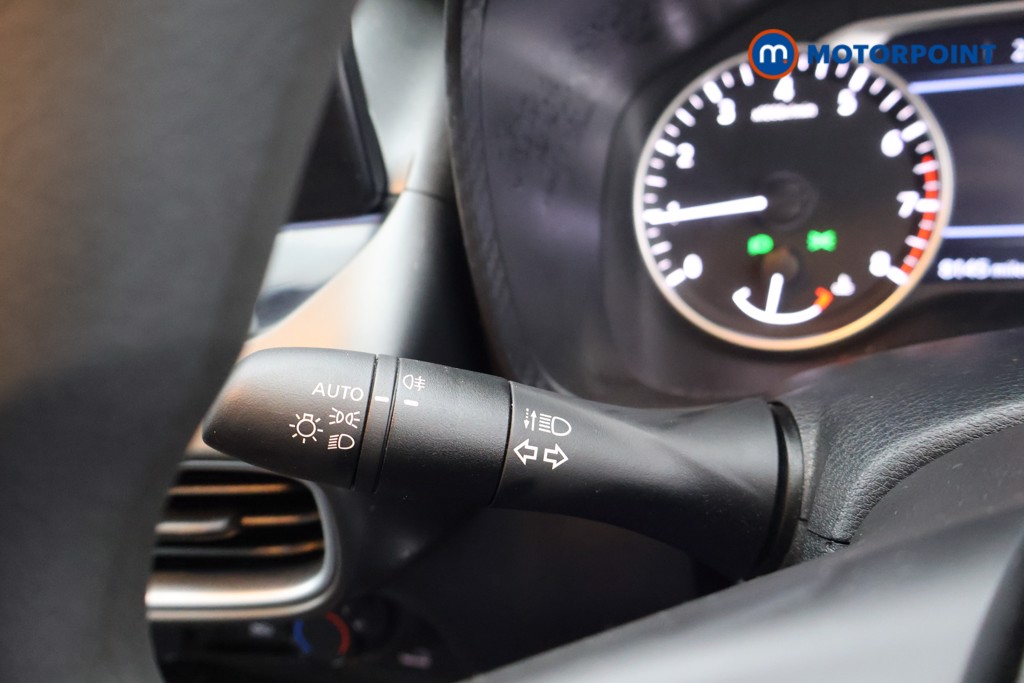 Nissan Juke Acenta Premium Manual Petrol SUV - Stock Number (1587041) - 5th supplementary image