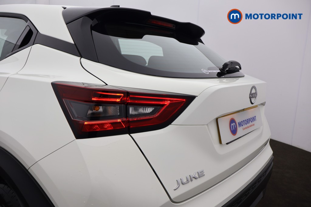 Nissan Juke Acenta Premium Manual Petrol SUV - Stock Number (1587041) - 20th supplementary image