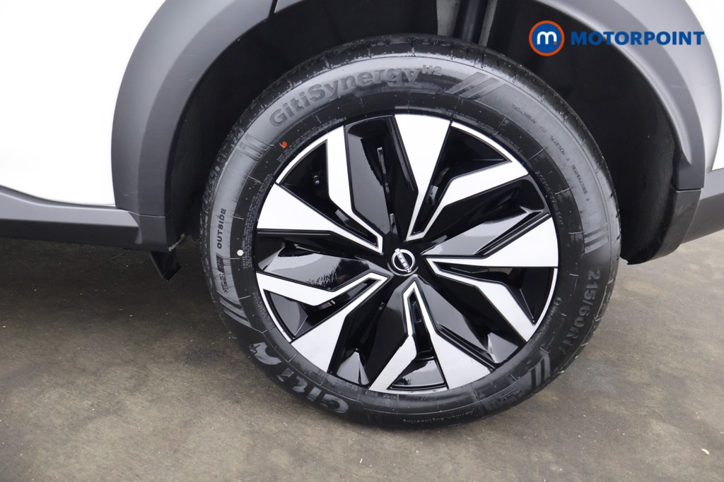 Nissan Juke Acenta Premium Manual Petrol SUV - Stock Number (1587041) - 27th supplementary image