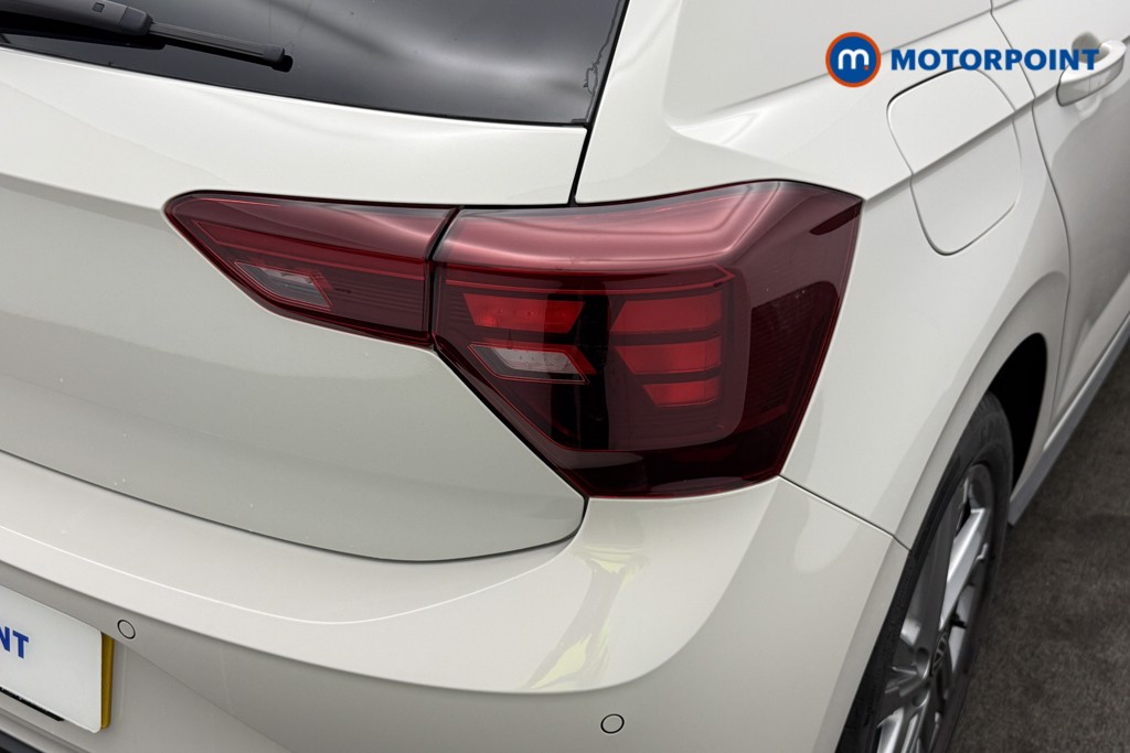 Volkswagen Polo R-Line Manual Petrol Hatchback - Stock Number (1587056) - 8th supplementary image