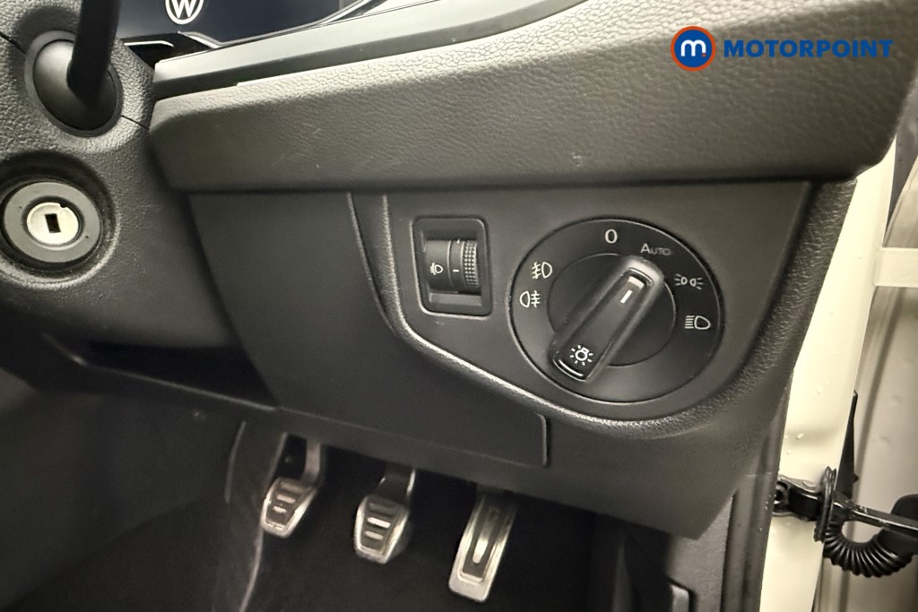 Volkswagen Polo R-Line Manual Petrol Hatchback - Stock Number (1587056) - 21st supplementary image