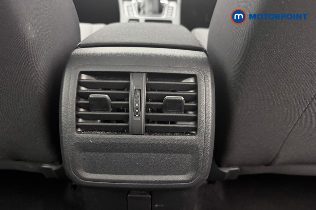 Volkswagen Passat S Manual Diesel Estate - Stock Number (1587183) - 19th supplementary image