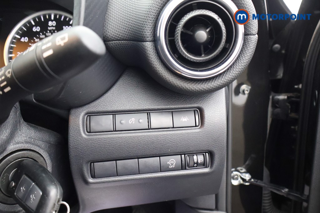 Nissan Juke Acenta Manual Petrol SUV - Stock Number (1587281) - 7th supplementary image