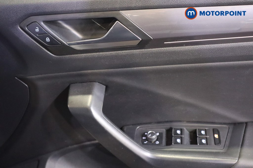 Volkswagen T-Roc R-Line Automatic Petrol SUV - Stock Number (1587596) - 10th supplementary image