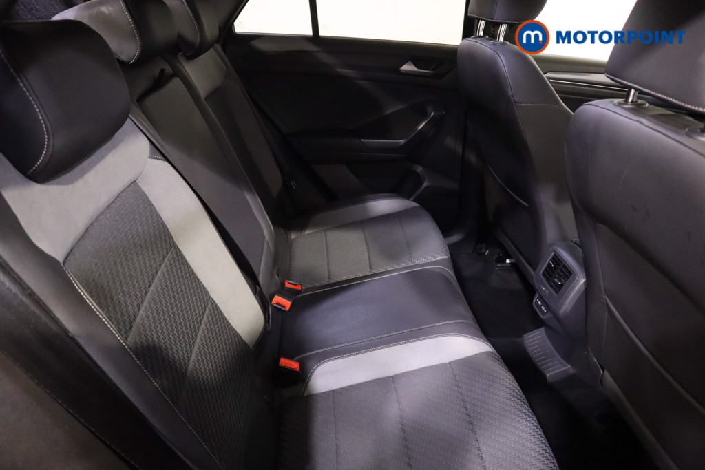 Volkswagen T-Roc R-Line Automatic Petrol SUV - Stock Number (1587596) - 18th supplementary image