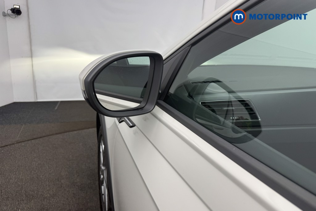 Volkswagen Taigo R-Line Manual Petrol SUV - Stock Number (1587802) - 29th supplementary image