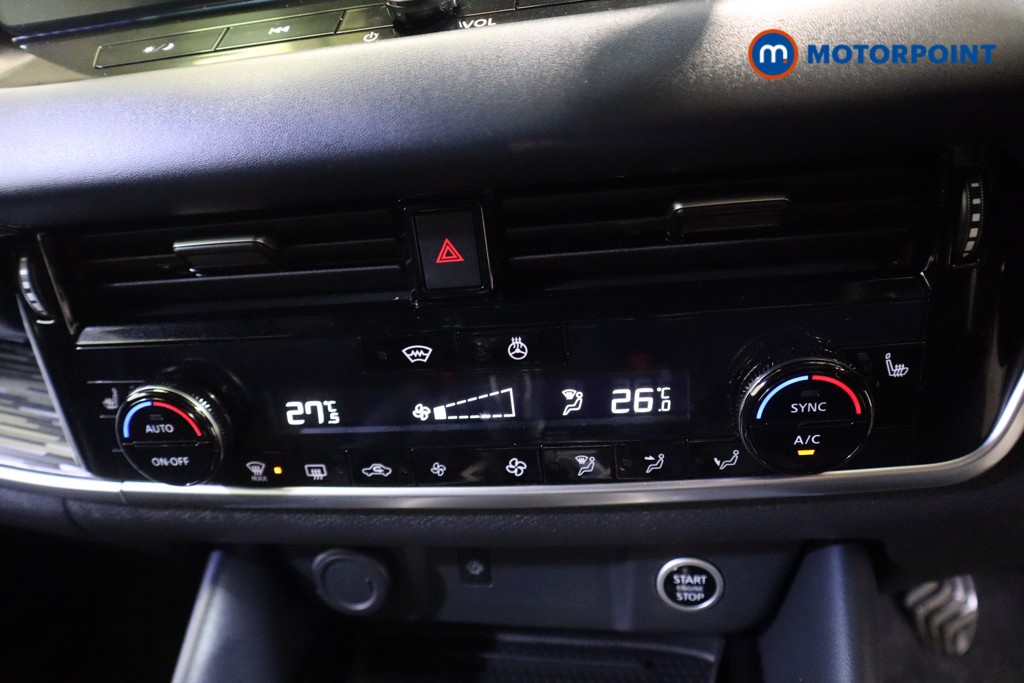 Nissan Qashqai Tekna Manual Petrol SUV - Stock Number (1587907) - 5th supplementary image