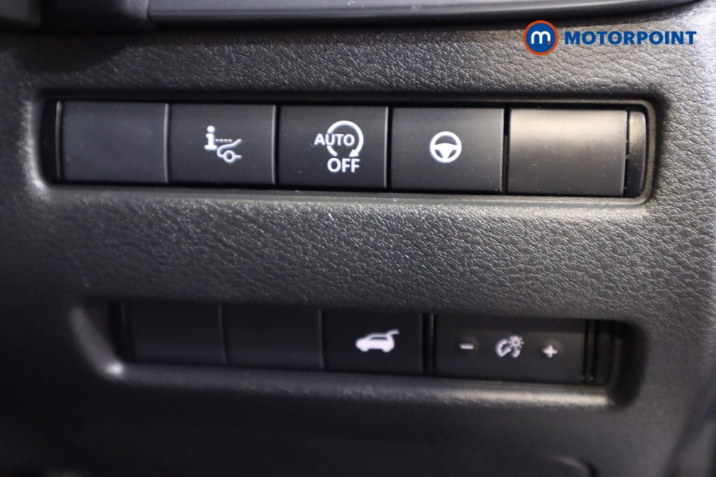 Nissan Qashqai Tekna Manual Petrol SUV - Stock Number (1587907) - 12th supplementary image