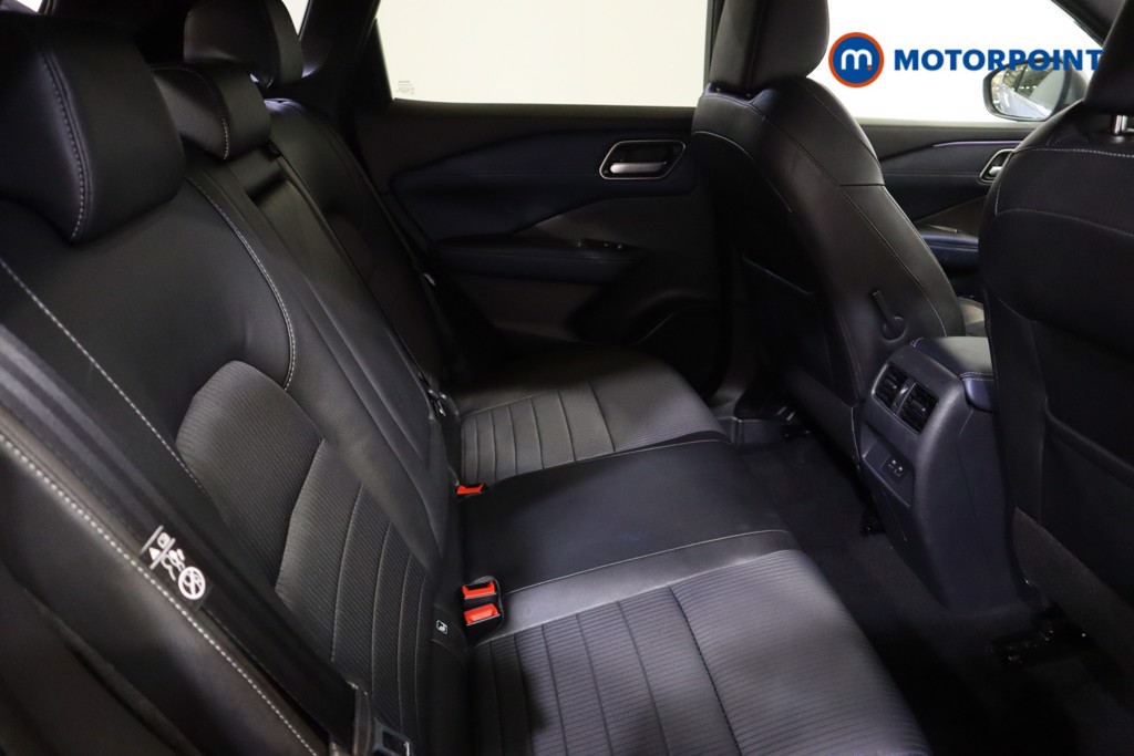 Nissan Qashqai Tekna Manual Petrol SUV - Stock Number (1587907) - 18th supplementary image