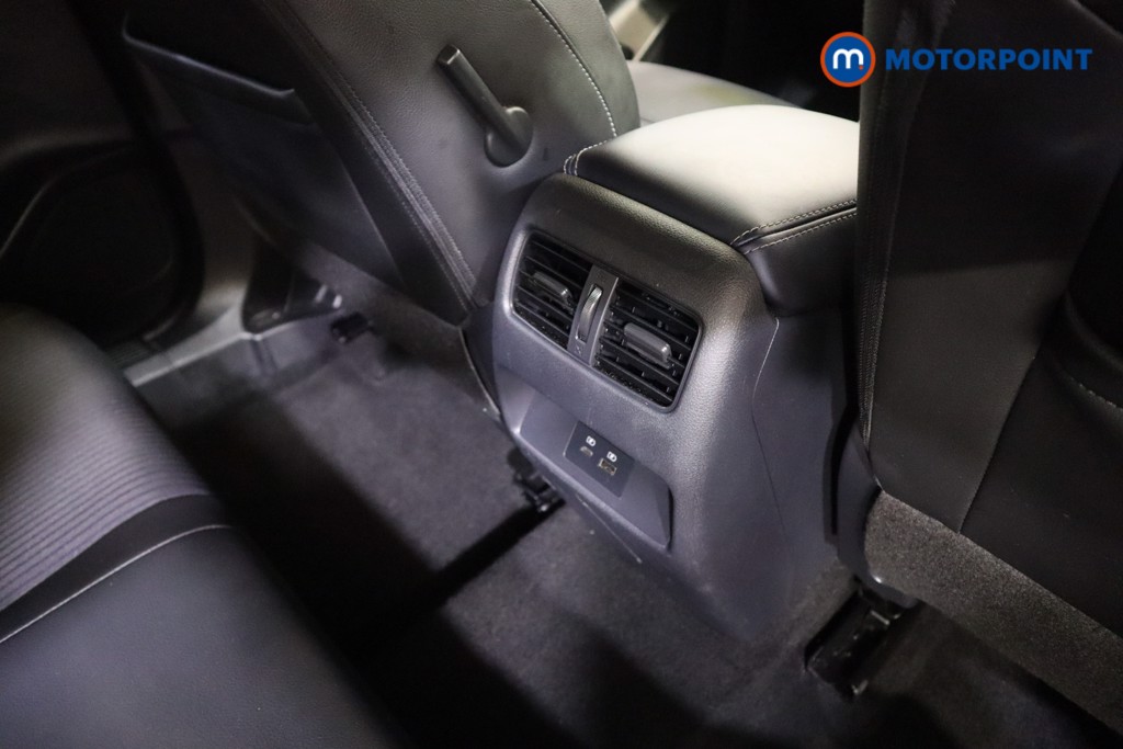 Nissan Qashqai Tekna Manual Petrol SUV - Stock Number (1587907) - 19th supplementary image