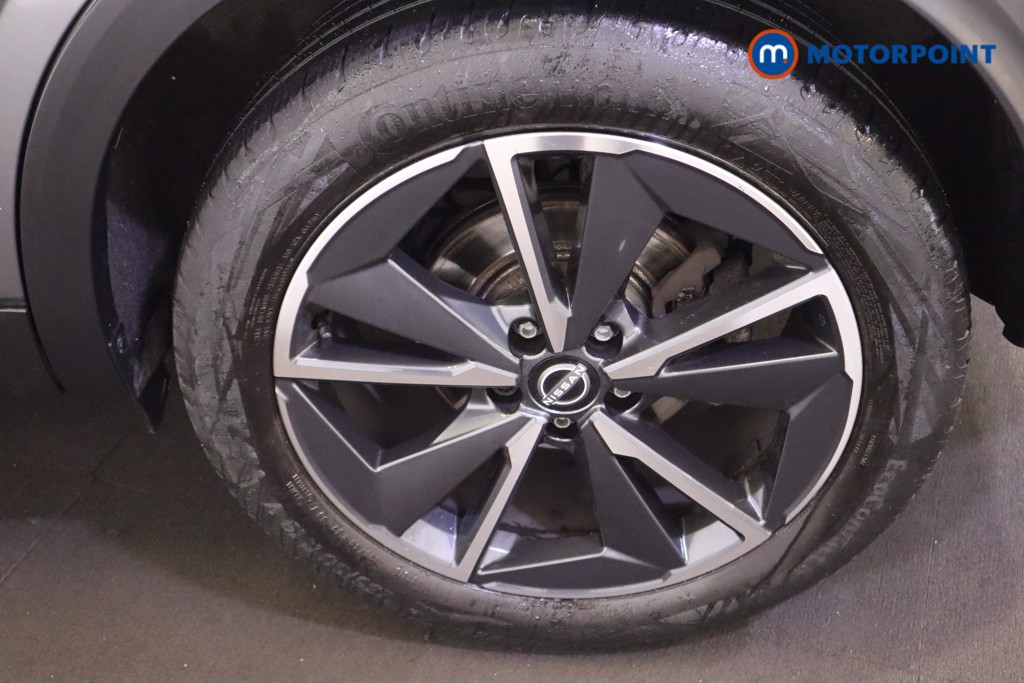 Nissan Qashqai Tekna Manual Petrol SUV - Stock Number (1587907) - 23rd supplementary image